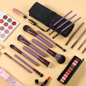 Eigshow Jade Series (15 Pieces) Makeup Brushes Set - Image 9