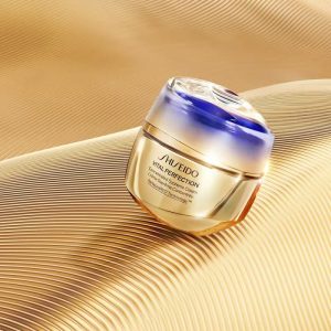 Shiseido Vital Perfection Concentrated Supreme Cream - Image 5