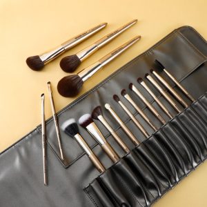 Eigshow Beauty Monarch Butterfly Professional 16 Pieces Brush Set - Image 4